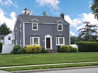 306 Boulevard, Pompton Plains, NJ, 07444