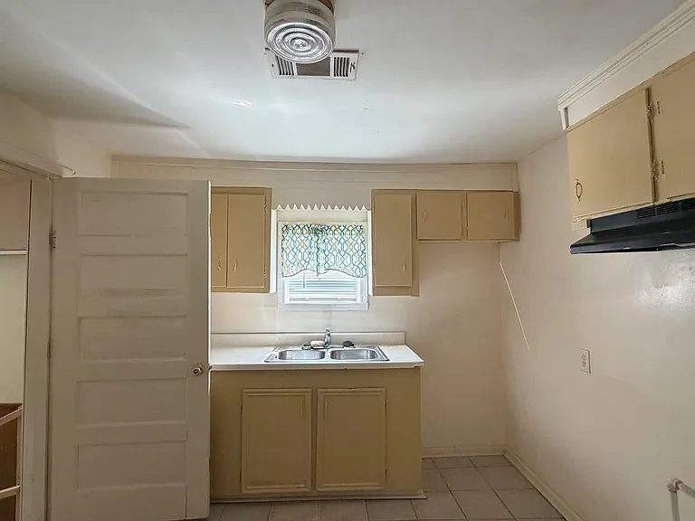 3722 Gammill St — Photo 9