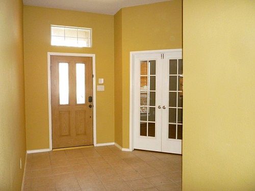 3rd image of 6106 Hillside Ln