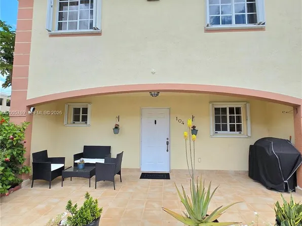 6755 NW 182nd St APT 104, Hialeah, FL 33015