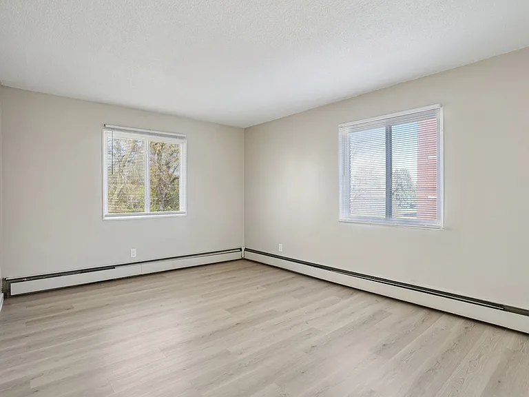 Keller Flats — Photo 42