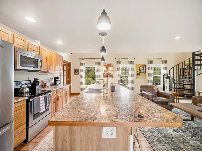 5819 W Greenwood Rd — Photo 35