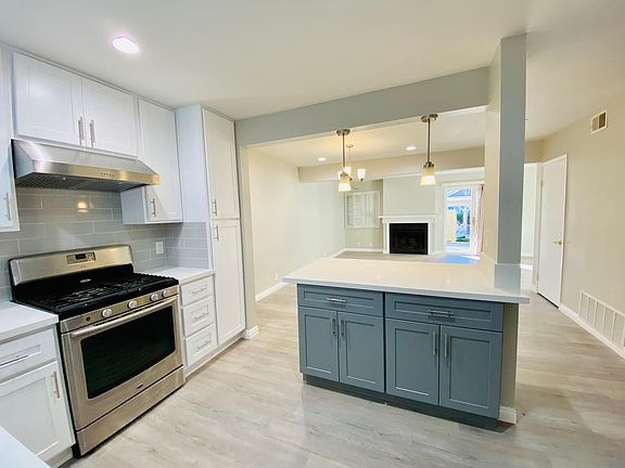 Kitchen photo 2