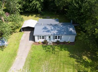8391 E Baldwin Ave, Watervliet, MI