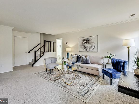 3rd image of 8081 Pantano Pl