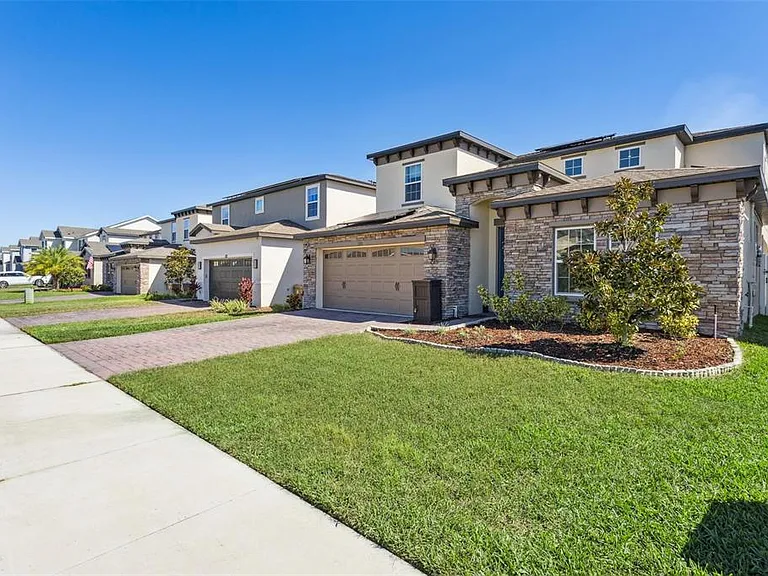 1111 Lone Palm Way — Photo 39