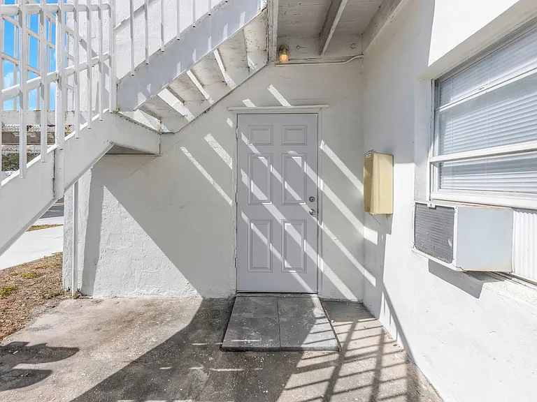 416 Skinner Blvd — Photo 73
