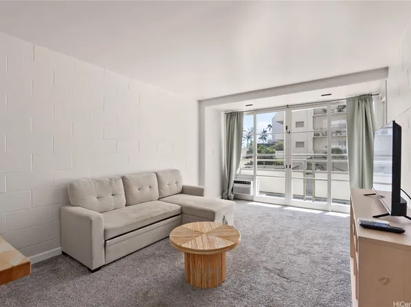 445 Kaiolu St, Honolulu, HI