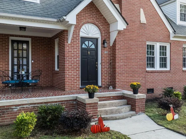 222 E Nash St, Spring Hope, NC 27882