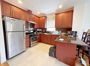 71 Bay 28th St, Brooklyn, NY 11214
