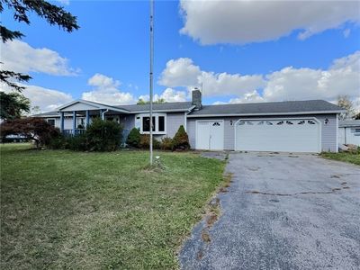 7357 Randall Rd, Le Roy, NY, 14482