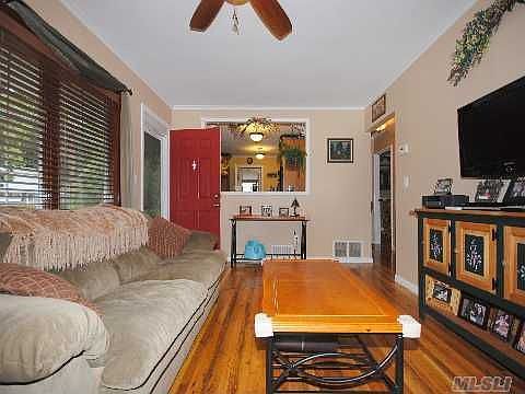 2nd image of 120 Arthur St