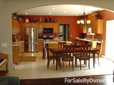 5th image of 105 Westwind Dr NE