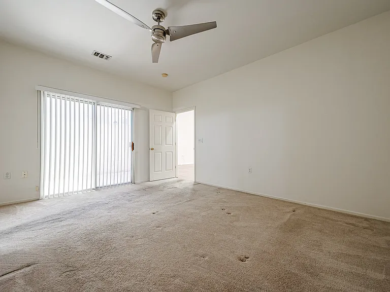 3221 N 37th St #32 — Photo 15