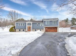 737 River Rd, Windham, ME 04062