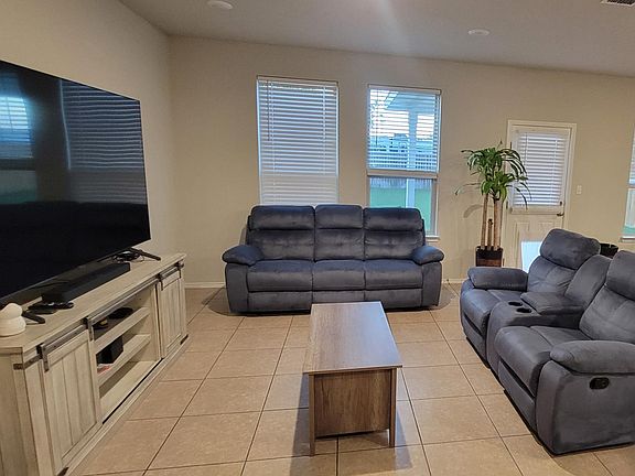 4th image of 7823 Abbey Pl