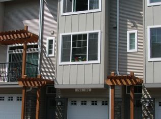 766 NW 118th Ave APT 102, Portland, OR 97229