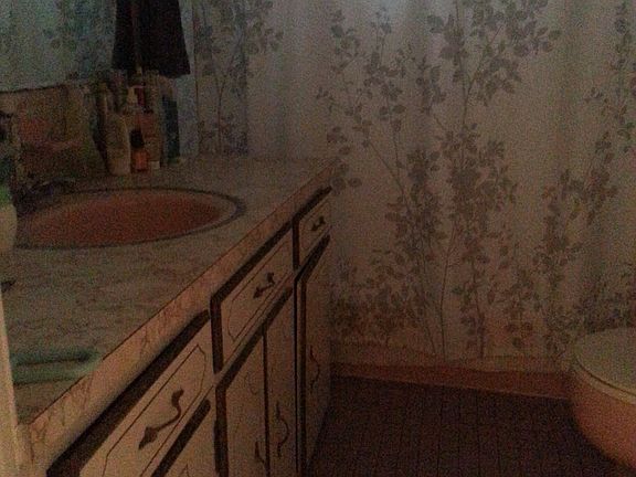 3rd image of 1917 E Passyunk Ave #2