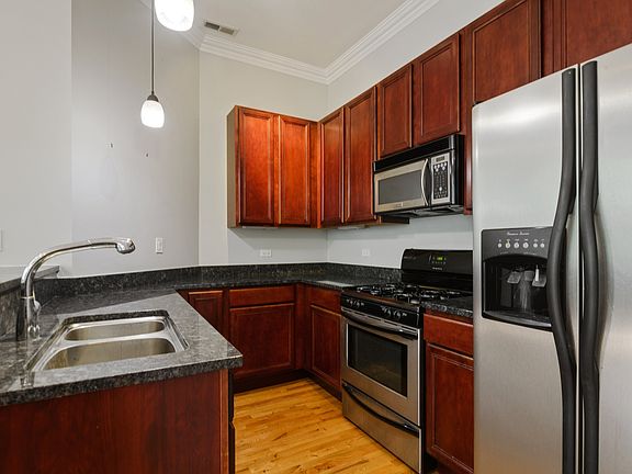 4th image of 3734 N Clifton Ave APT 2