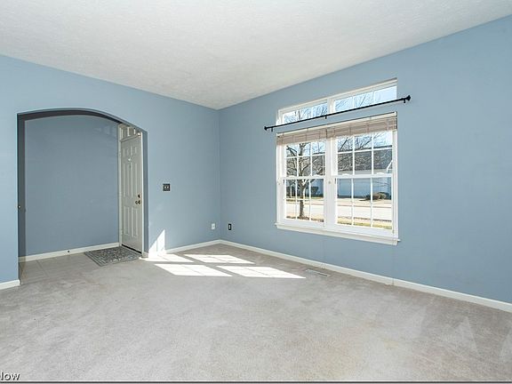 4th image of 2938 Framingham Ln #38P