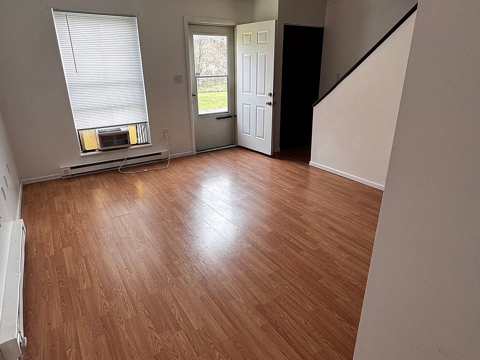 1st image of 250 N Columbus St #16