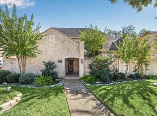 11415 Del Monte Dr, Houston, TX 77077