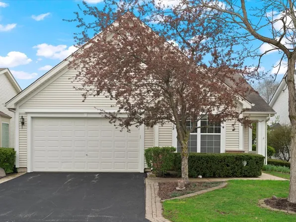 13107 Birmingham Ct, Beach Park, IL 60083