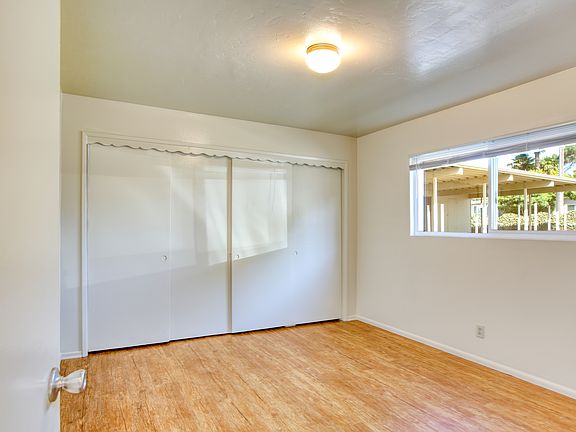 4th image of 633 Couper Dr APT 6