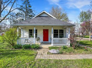 702 W Pierce St, Whitestown, IN 46075