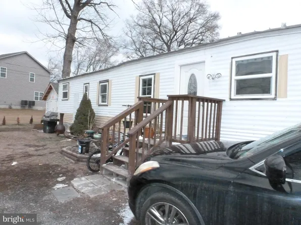 437 Wicker Ave APT D1, Bensalem, PA 19020