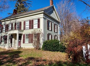 6 West St, Middletown Springs, VT 05757