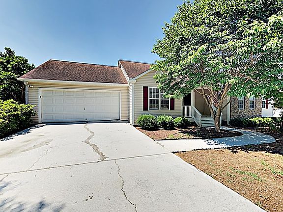 3rd image of 3005 Hampton Valley Dr