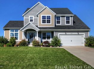 2397 Kinnrow Ave NW, Grand Rapids, MI 49534