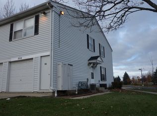 300 Meadow Ct #300, Vernon Hills, IL