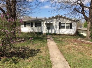 1315 Regan Ave, Carthage, MO 64836