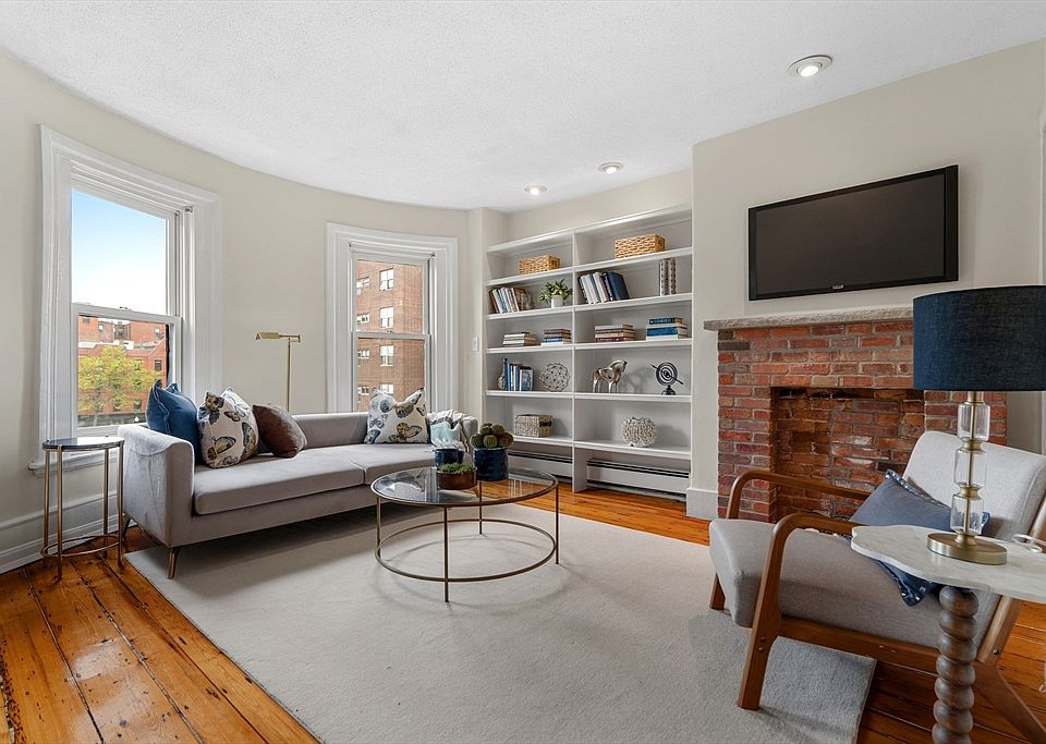 1st image of 88 W Springfield St APT 3