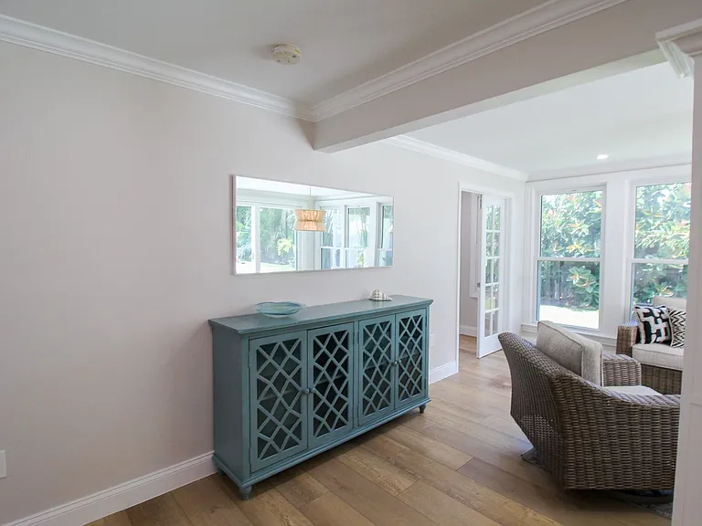 691 Russell St — Photo 31