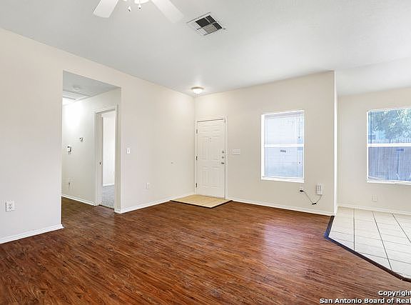 4th image of 15423 Kamary Ln
