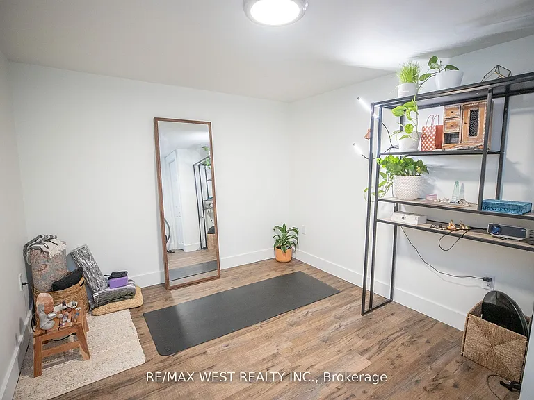 93 Peel St #2 — Photo 26