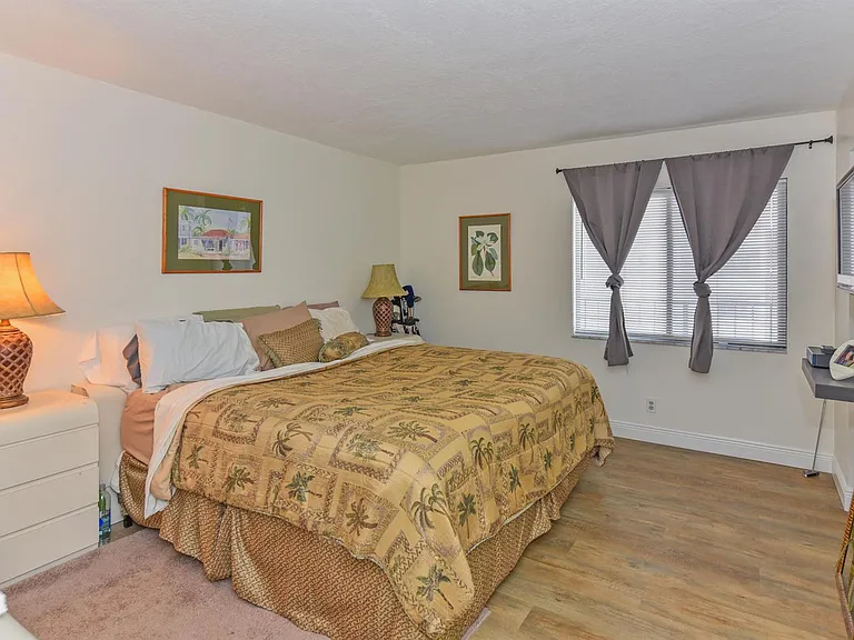 1605 US Highway 1 #D305 — Photo 14