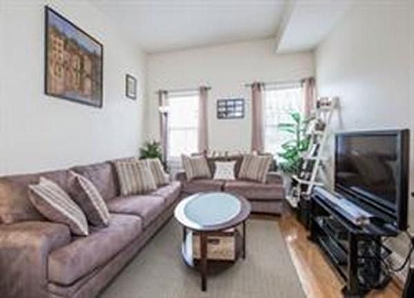 1st image of 47-51 Dorchester St #10