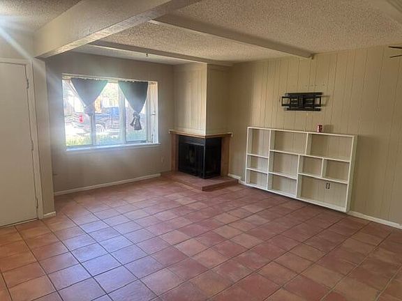 3rd image of 5753 38th St