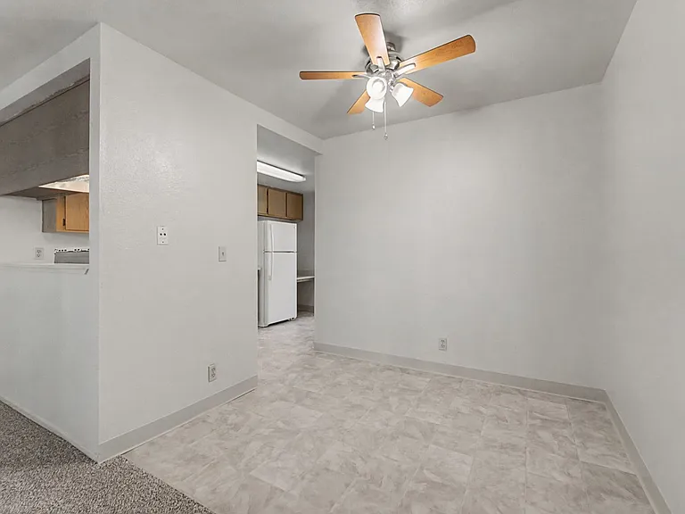 Joshua Tree Apartments — Photo 22