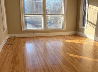 35 Thomas St, Portland, ME 04102