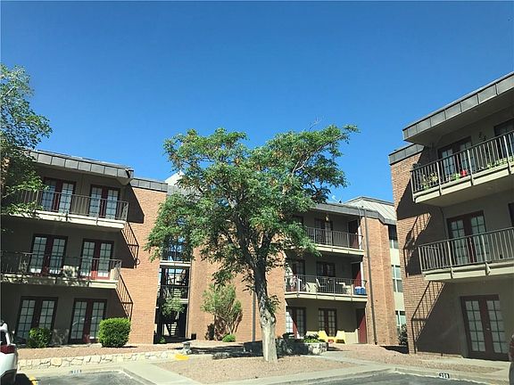 4th image of 4433 N Stanton St APT 311
