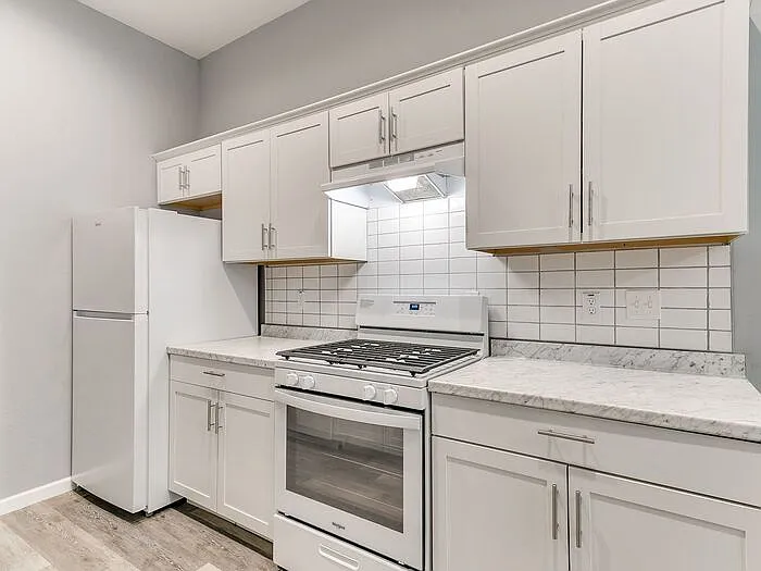 2515 Leeds Ln — Photo 36