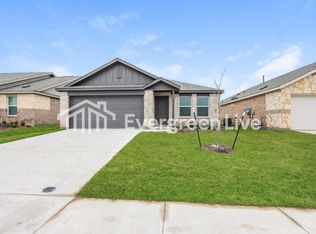 1627 Sparrow Hawk Rd, Forney, TX 75126