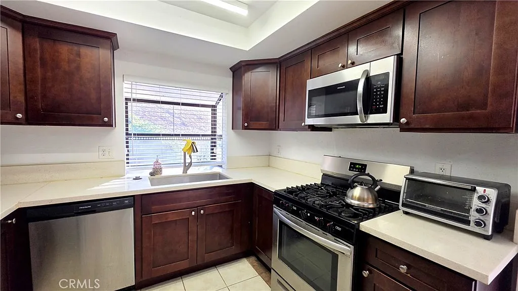 2 bed, 1292 sqft, $3,095 — Photo 4