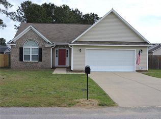 6033 Gallberry Farms Rd, Hope Mills, NC 28348