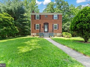 7000 Deerfield Rd, Pikesville, MD 21208